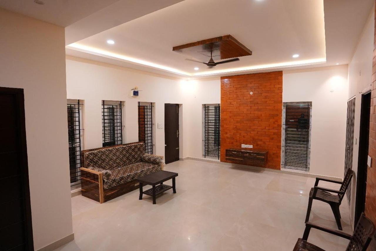 Melody Inn Luxury Home Stay 예르카우드 외부 사진