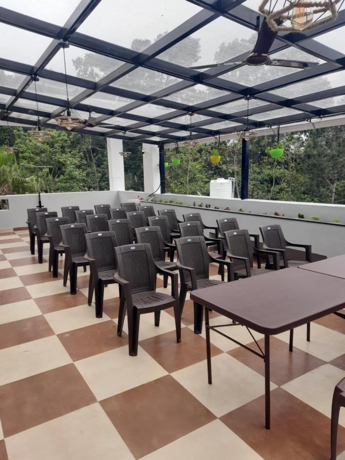 Melody Inn Luxury Home Stay 예르카우드 외부 사진