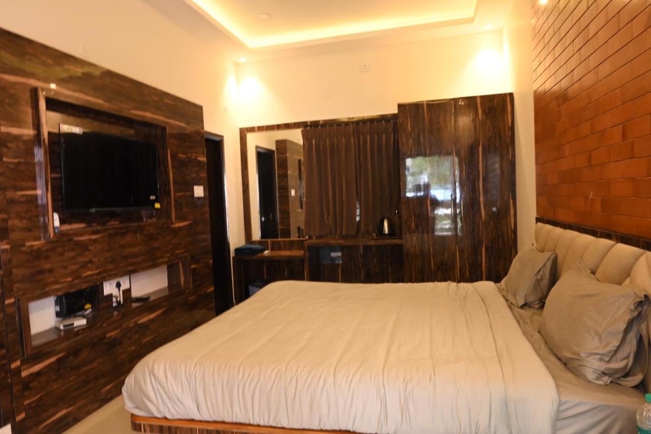 Melody Inn Luxury Home Stay 예르카우드 외부 사진