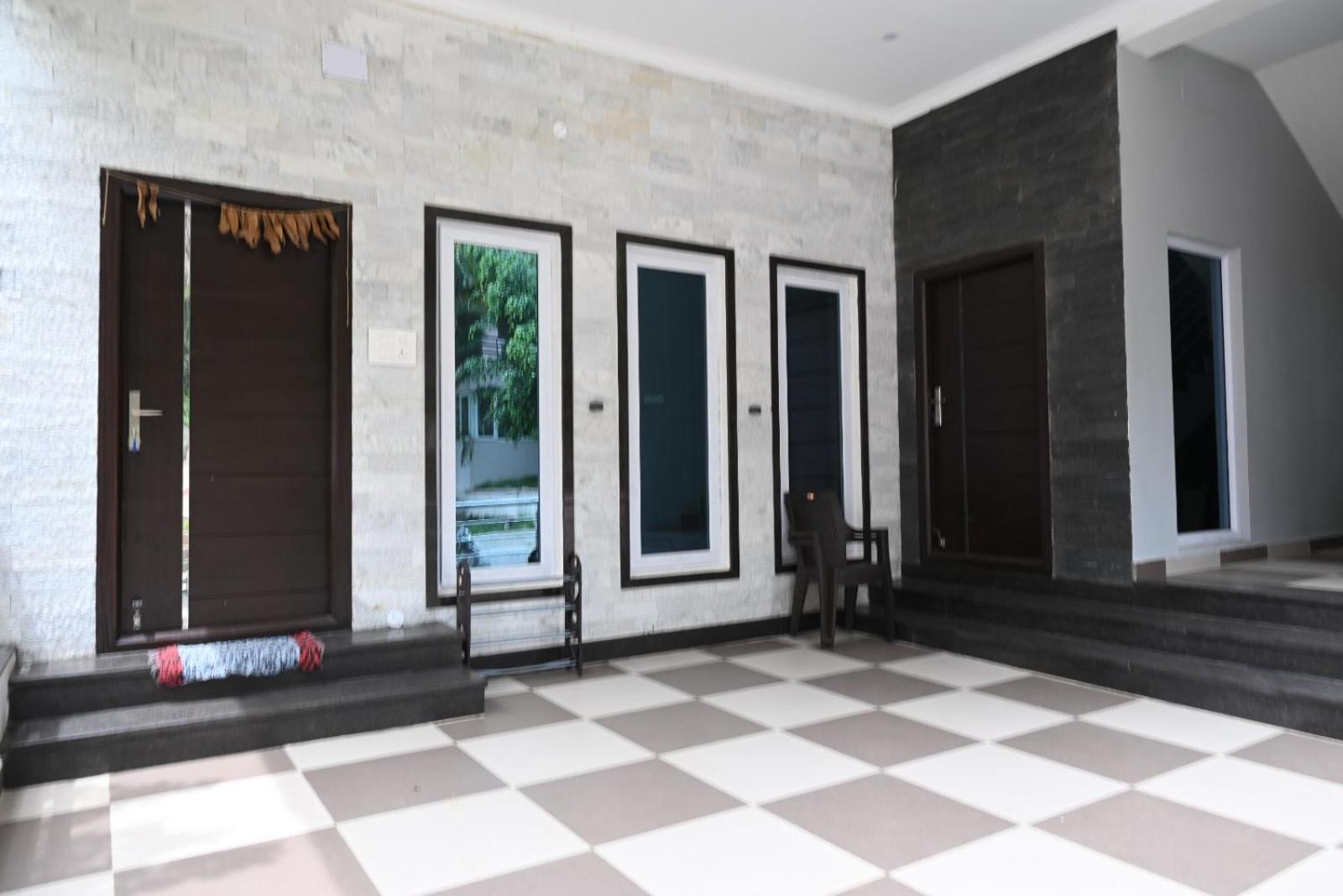 Melody Inn Luxury Home Stay 예르카우드 객실 사진
